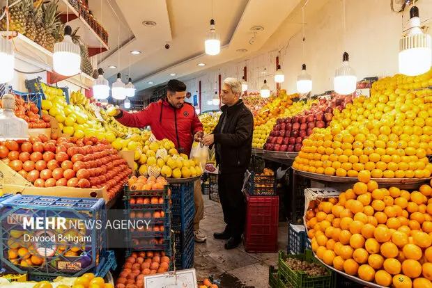 یلدا پشت در است؛ قیمت ها جلوتر ایستاده اند