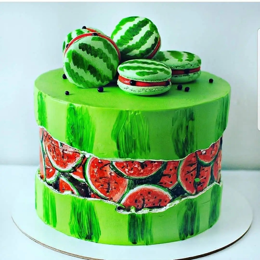 تزیین کیک شب یلدا برای مدرسه