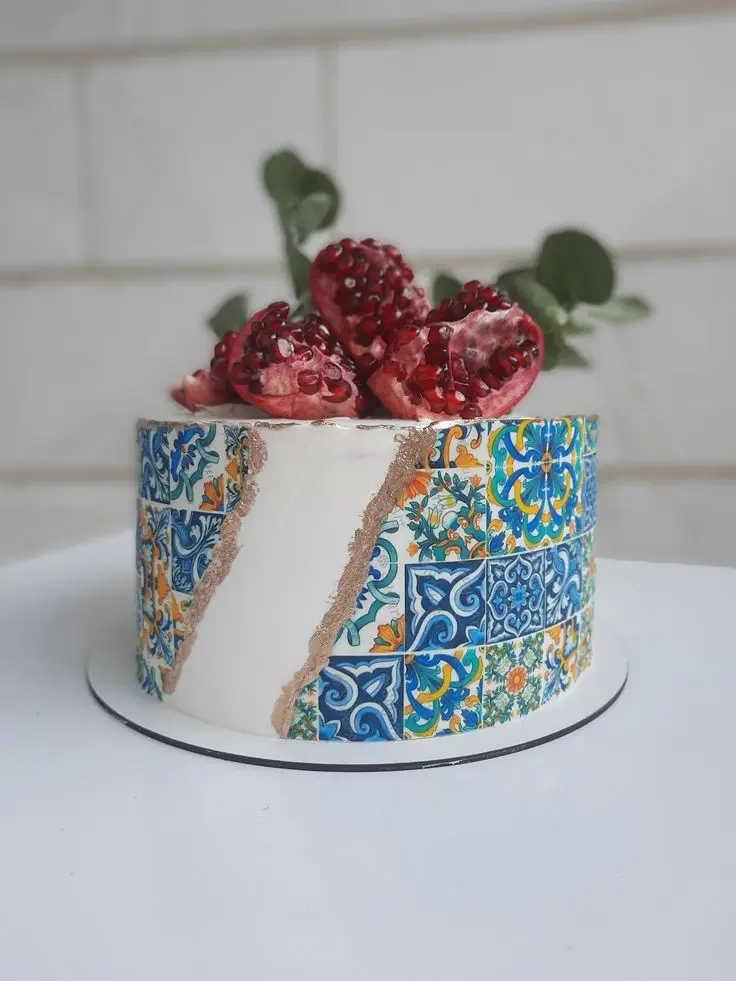 تزیین کیک شب یلدا برای مدرسه