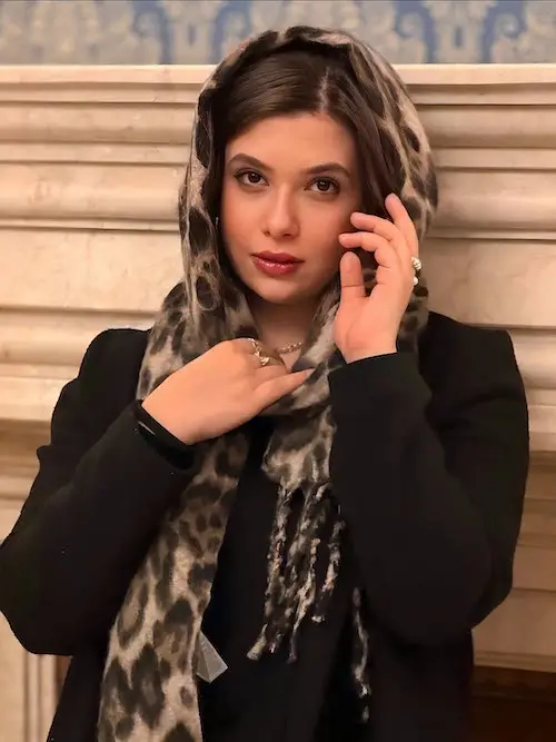 آرایش غلیظ نفس بازغی
