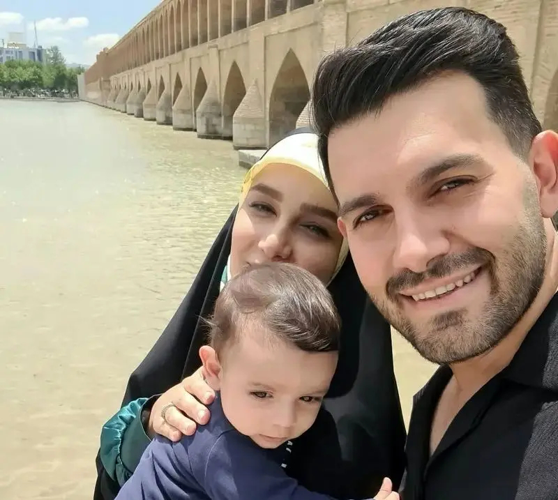 مژده خنجری