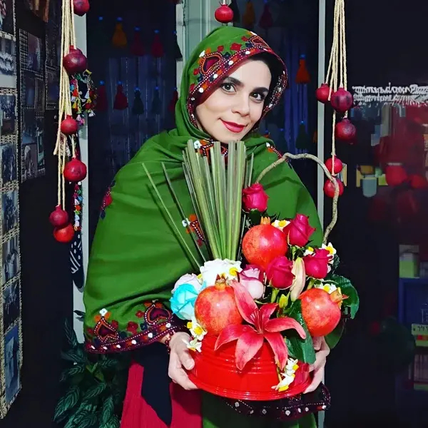  فاطمه امینی مجری مل مل