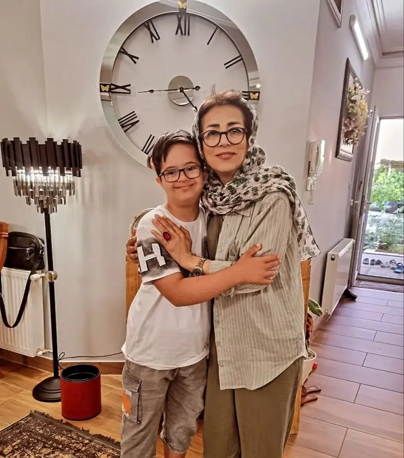 چیدمان منزل اکبر عبدی