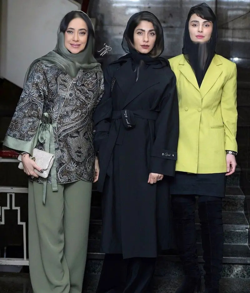 سناز ارجمند در کنار لاله مرزبان و بهاره کیان افشار