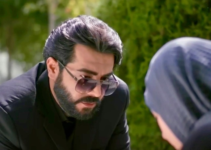 قاصدی در فیلم آلا 