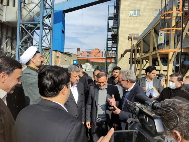 انعقاد ۲۳۰ مگاوات قرارداد نیروگاه خورشیدی در ملایر/ بستر سرمایه‌گذاری کاملاً مهیا است