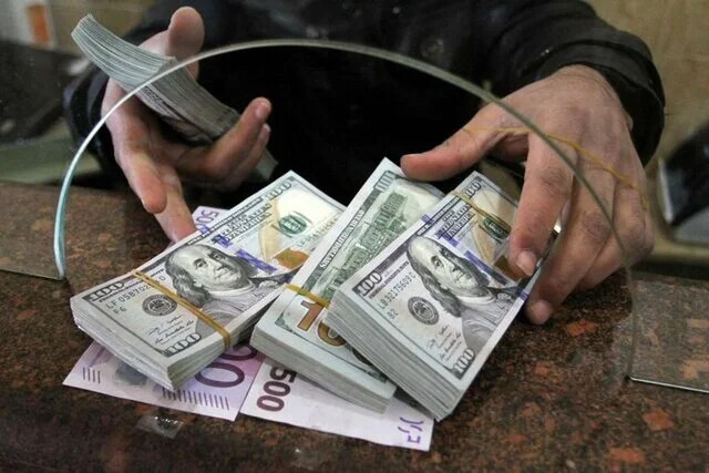 پایانی بر یک عمر دلارپاشی