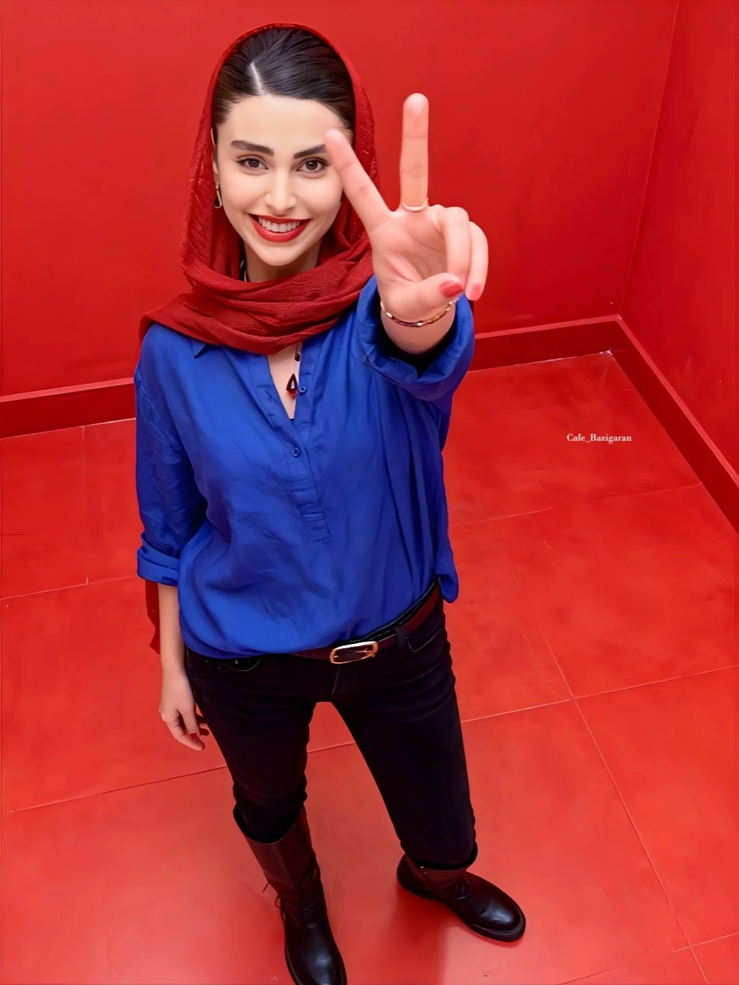 عکس پرتره لاله مرزبان، بازیگر جوان سینما و تلویزیون ایران