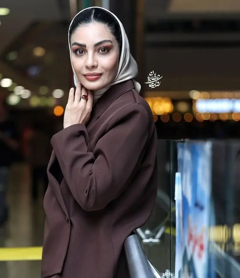 صحرا اسداللهی