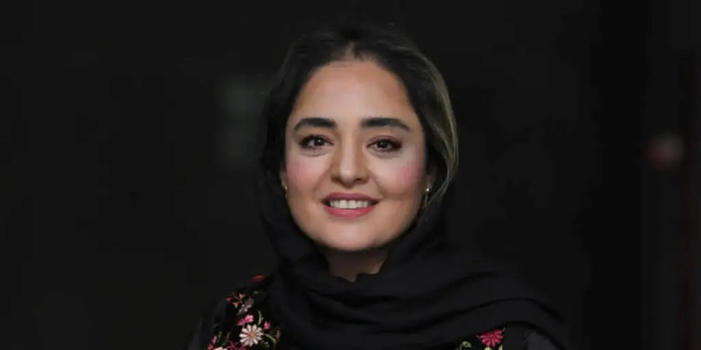 نرگس محمدی با کلاه پیل‌باکس