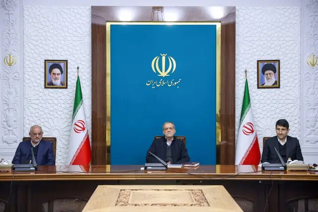 اخبار سیاسی یکم دی؛ هشدار دادستان تهران درباره حجاب/وعده تثبیت بازار ارز