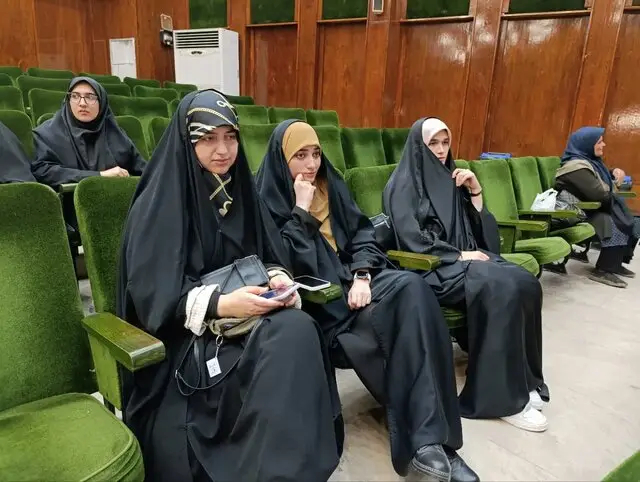 گروه‌های مخالف و موافق سیاست فیلترینگ و کنترل فضای مجازی را نقد کردند