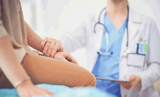 ویژگی‌های بهترین جراح لابیاپلاستی در تهران