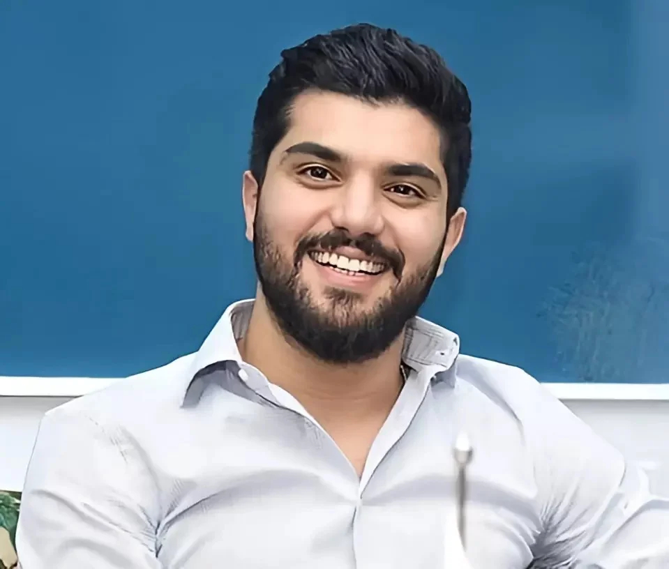 بیوگرافی سینا مهراد