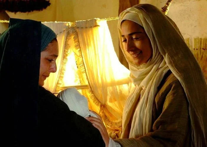 مینا ساداتی