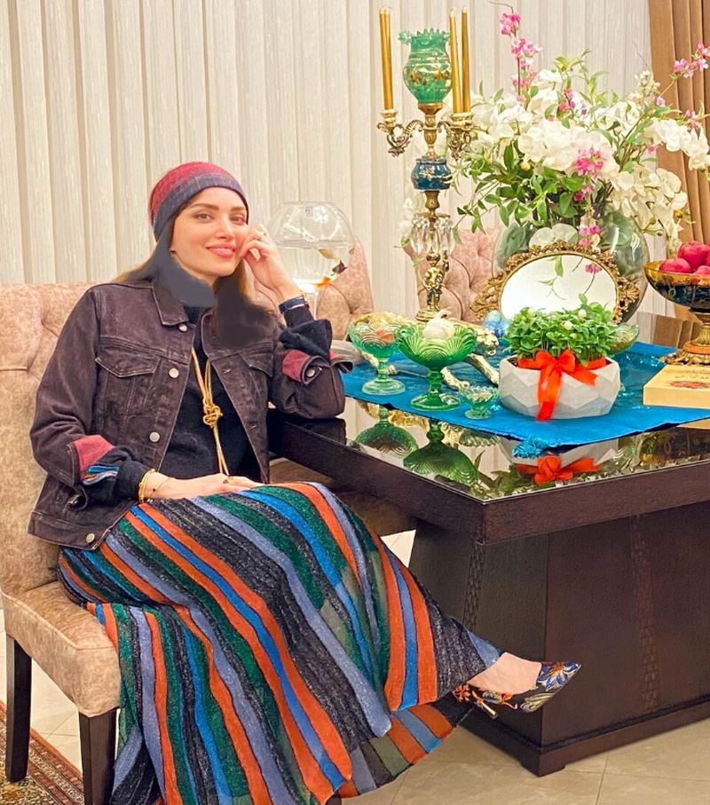 بهنوش+طباطبایی-1745480703
