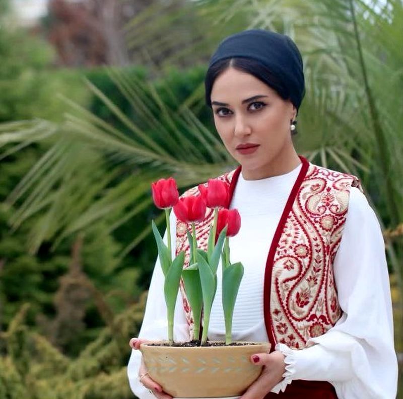 پریناز ایزدیار