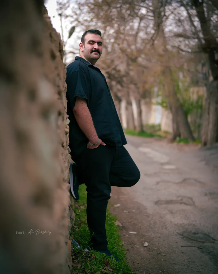 علی