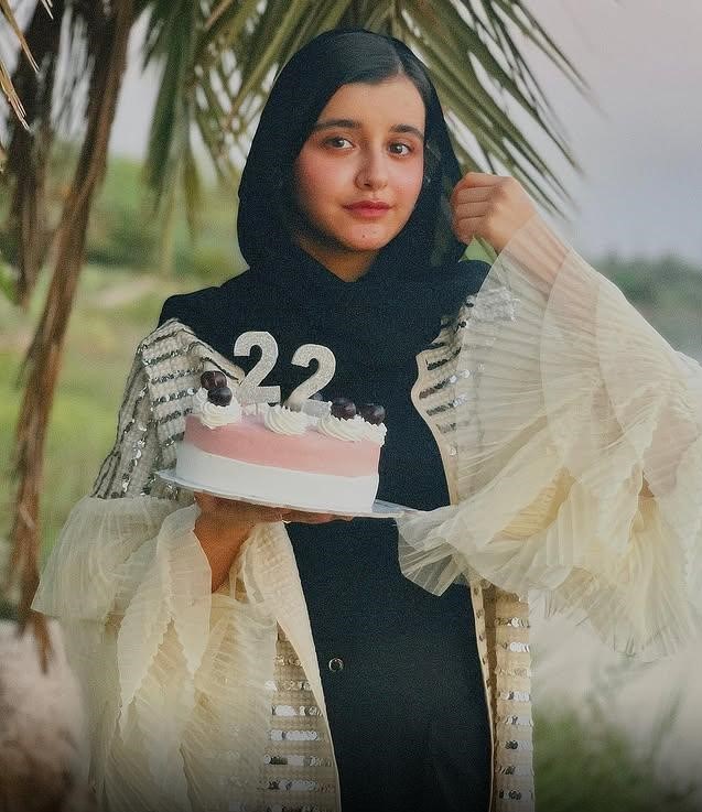 sara oghabi_5